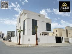 للبيع فيلا فاخره بمساحه بناء كبيره بسعر شامل المصعد والكهرباء والمياه والمكيفات