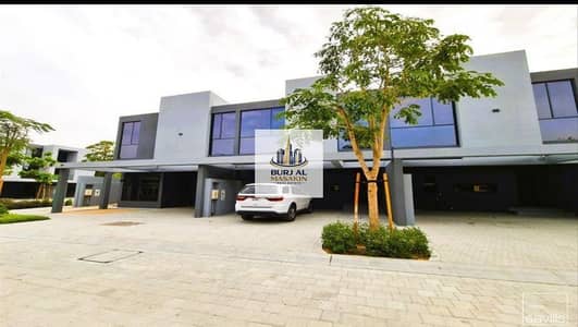 Townhouse de 4 chambres à à louer à Tilal City, Sharjah - d992ab7e-cc5d-44c0-8e94-ac7230d70d46. jpeg Townhouse de 4 chambres à à louer à Tilal City, Sharjah - d992ab7e-cc5d-44c0-8e94-ac7230d70d46. jpeg