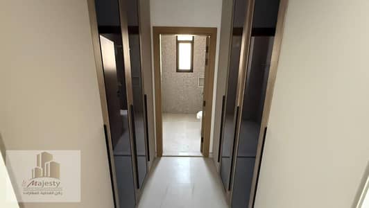5 Camere Villa in vendita a Hoshi, Sharjah - WhatsApp Image 2026-04-22 at 9.44. 31 PM. jpeg 5 Camere Villa in vendita a Hoshi, Sharjah - WhatsApp Image 2026-04-22 at 9.44. 31 PM. jpeg
