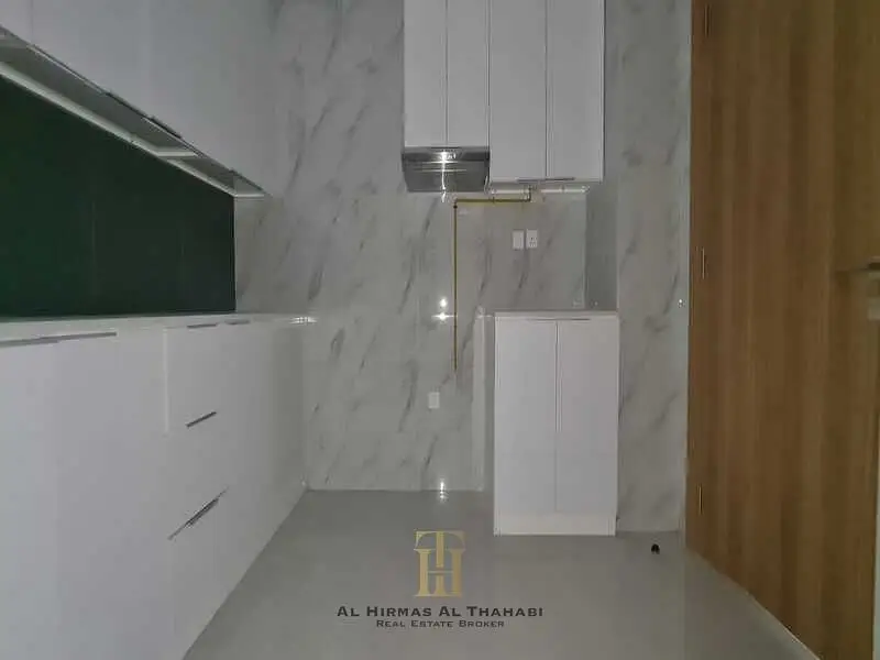1 Month Free / Bright and Spacious / Luxury Living
