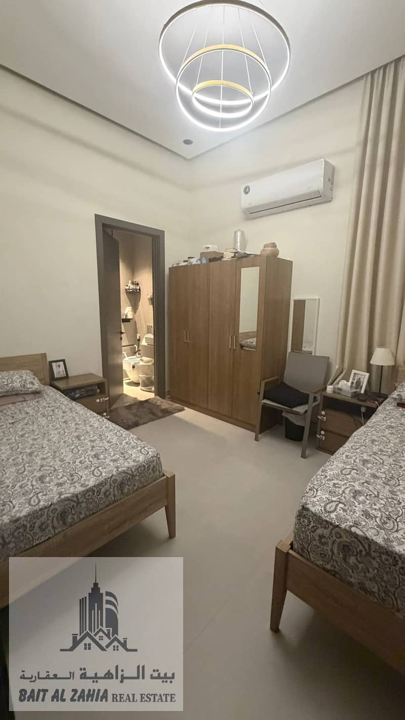 10 1000156110. jpg
