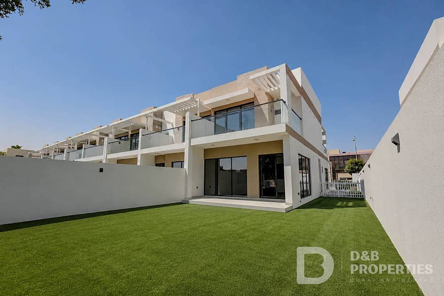 Direct Park Access | Expansive Layout | Large Plot Direct Park Access | Expansive Layout | Large Plot