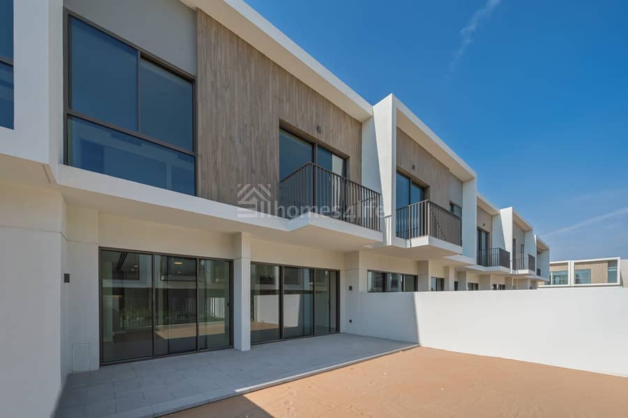 PRIME LOCATION | VALLEY SPECIALIST PRIME LOCATION | VALLEY SPECIALIST
