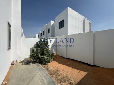 Studio for Rent in Al Ghadeer, Abu Dhabi - Private Garden | Ground Floor Unit | Ready to move-in