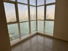 Top 3 bedrooms and 2 living rooms in Al Majaz 3, Sharjah - 2 spacious living rooms - Full sea view - Master maid's room - Laundry room - 4 storage roo