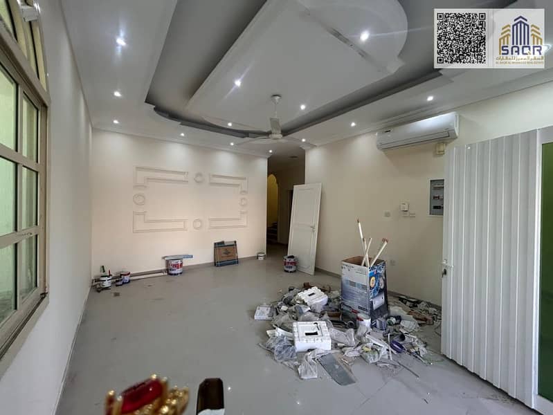 12 66367085-8d2e-4192-ab9d-3a30a5d69734. jpg