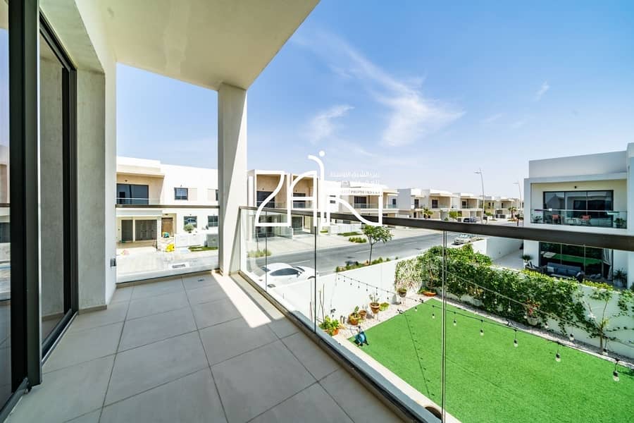 READY TO MOVE | LANDSCAPED | PROMINENT LIFESTYLE READY TO MOVE | LANDSCAPED | PROMINENT LIFESTYLE