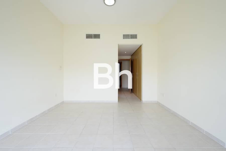 5 Image 0