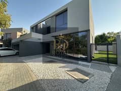عندما تلتقي الفخامة بالرفاهية | فيلا مستقلة 4 غرف و مجلس + غرفة خادمة + مسبح خاص | تصميم عصري | تشطيبات فاخرة | المجتمع الأمثل للعائلة | موقع متميز
