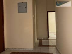 شقة في مبنى القاسمية،القاسمية 1 غرفة 21990 درهم - 15214808