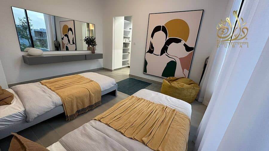 25 WhatsApp Image 2025-10-08 at 3.58. 51 PM (1). jpeg