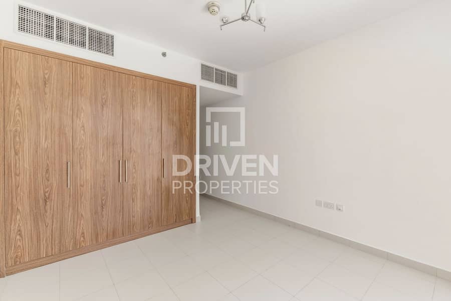 Brand New Unit | 2 Balcony | Courtyard view - Więcej