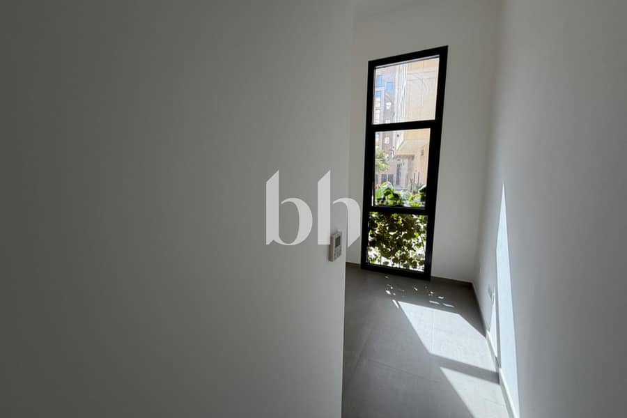 4 Bathroomview 1