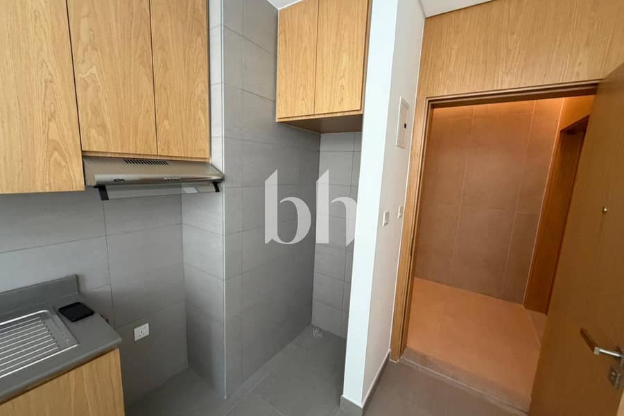 12 Bathroomview 1