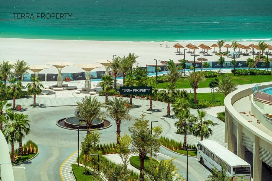 Bay Residences Calm, Bright & Beautiful Bay Residences Calm, Bright & Beautiful