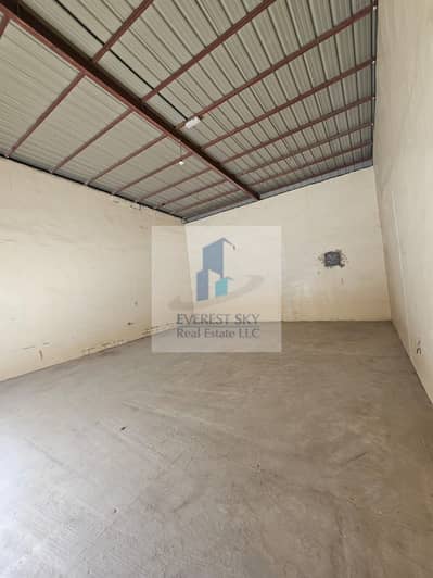 Warehouse for Rent in Al Sajaa Industrial, Sharjah - 1779085408133. jpg