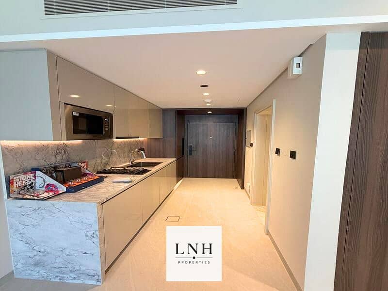 Pool and Community View | Spacious Layout | Vacant - Image 4