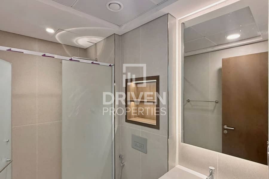 Next to Metro | Brand New Property | Vacant - Image 11
