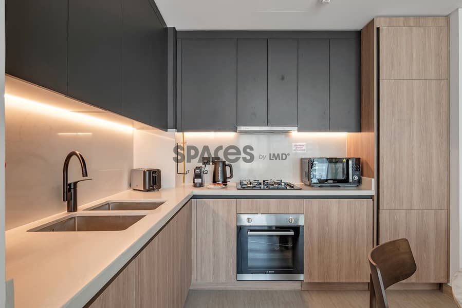 0 Commission- Close To Metro- Spacious - Image 12