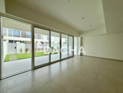 3 Bedroom Townhouse for Rent in The Valley by Emaar, Dubai - Middle Kitchen | Brand New | Prime Location 3 Bedroom Townhouse for Rent in The Valley by Emaar, Dubai - Middle Kitchen | Brand New | Prime Location