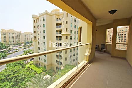 3 Bedroom Flat for Rent in Palm Jumeirah, Dubai - Unfurnished | Partial Sea Views | Available June