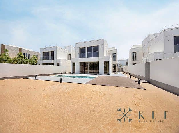Biggest land Available | Private Pool | Lake View | Jumeirah Park - Image 3