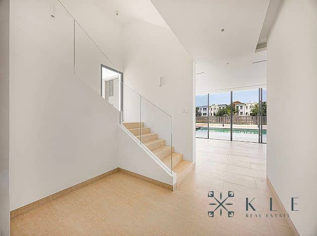 Biggest land Available | Private Pool | Lake View | Jumeirah Park - Image 17