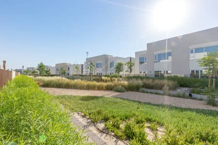 2 Bedroom Apartment for Rent in Dubai South, Dubai - Vacant Soon II Single Row II Close to Pool