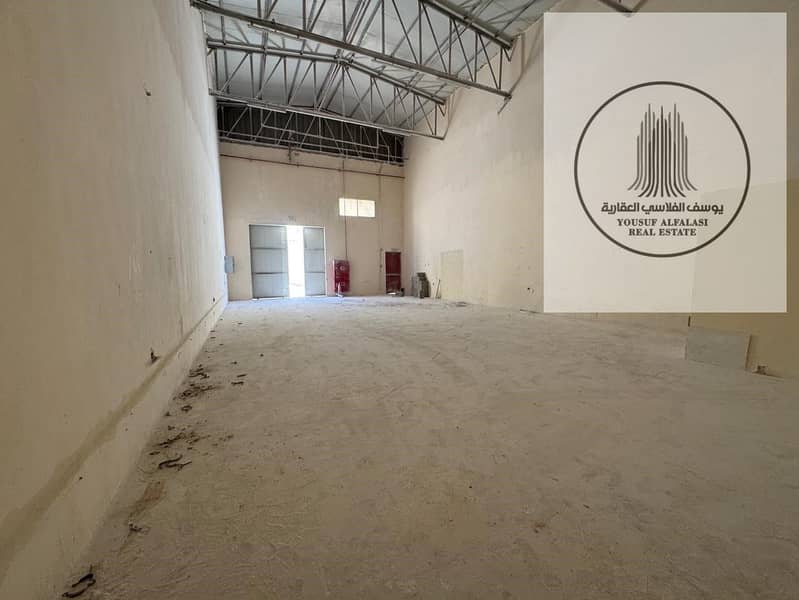 Warehouse for Rent in Umm Al Quwain | Practical Space with High Power Capacity - View 2