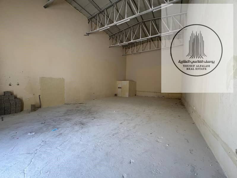 Warehouse for Rent in Umm Al Quwain | Practical Space with High Power Capacity - View 3
