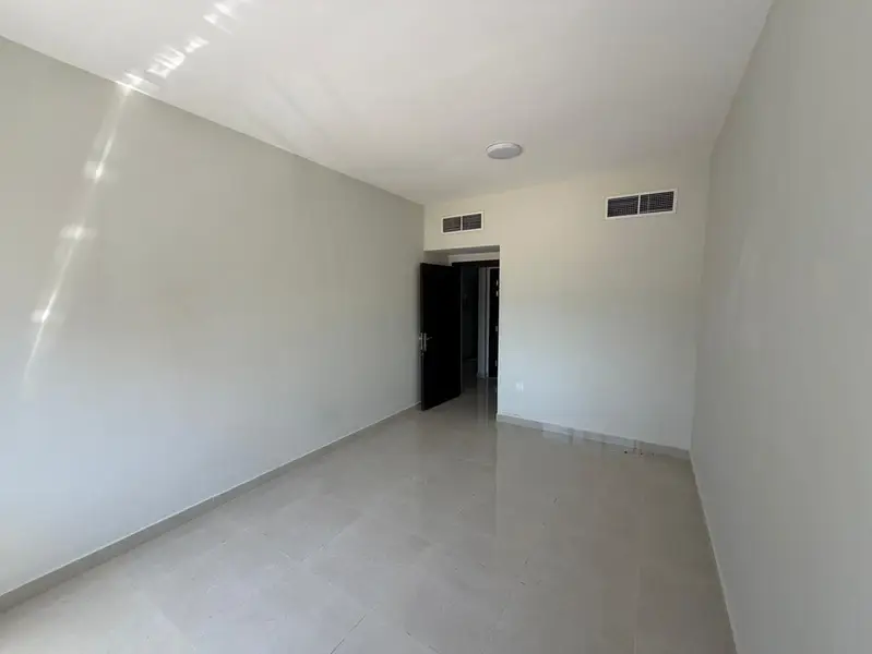One bedroom and living room for rent in Al Jurf 3 – Ajman - View 2