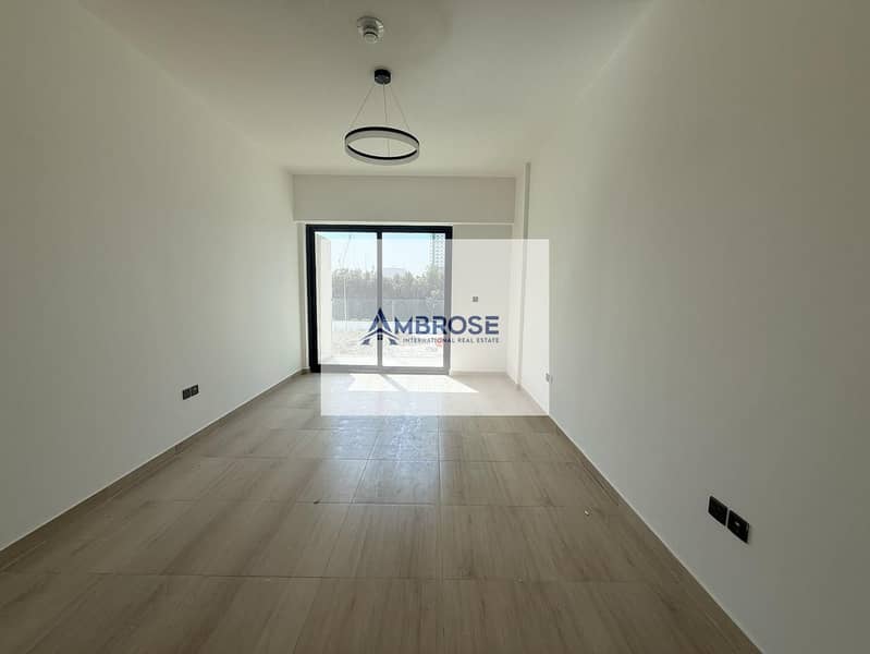 Fitted Kitchen | chiller under Dewa | Pool view - Image 1