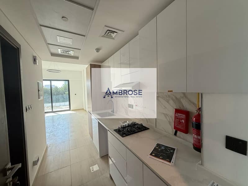 Fitted Kitchen | chiller under Dewa | Pool view - Image 2
