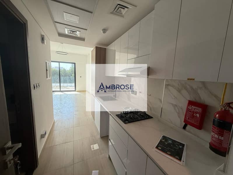 Fitted Kitchen | chiller under Dewa | Pool view - Image 6