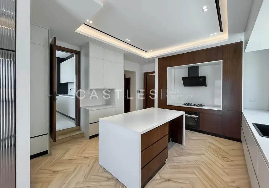 Brand new | Atlantis View | Exquisite Inside Out