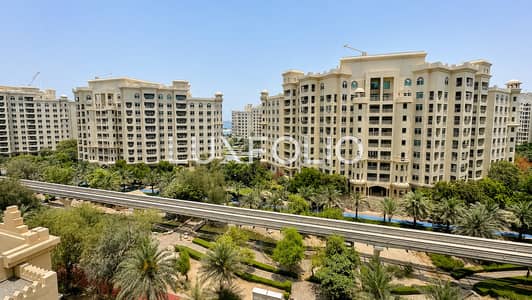 2 Bedroom Flat for Sale in Palm Jumeirah, Dubai - Exclusive | High Floor | Park | Upgraded
