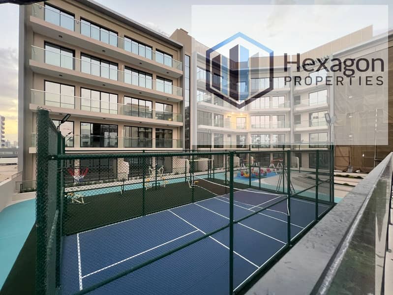 Open-Plan Studio | Glorious Central | Balcony & Pool Access - Image 6