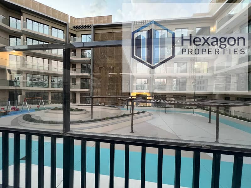 Open-Plan Studio | Glorious Central | Balcony & Pool Access - Image 19