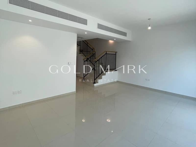 4Bed | Brand New | Biggest Plot | Middle | Vacant 4Bed | Brand New | Biggest Plot | Middle | Vacant