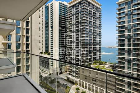 1 Bedroom Flat for Rent in Dubai Harbour, Dubai - Majestic Sea View | Prime Location | Low Floor 1 Bedroom Flat for Rent in Dubai Harbour, Dubai - Majestic Sea View | Prime Location | Low Floor