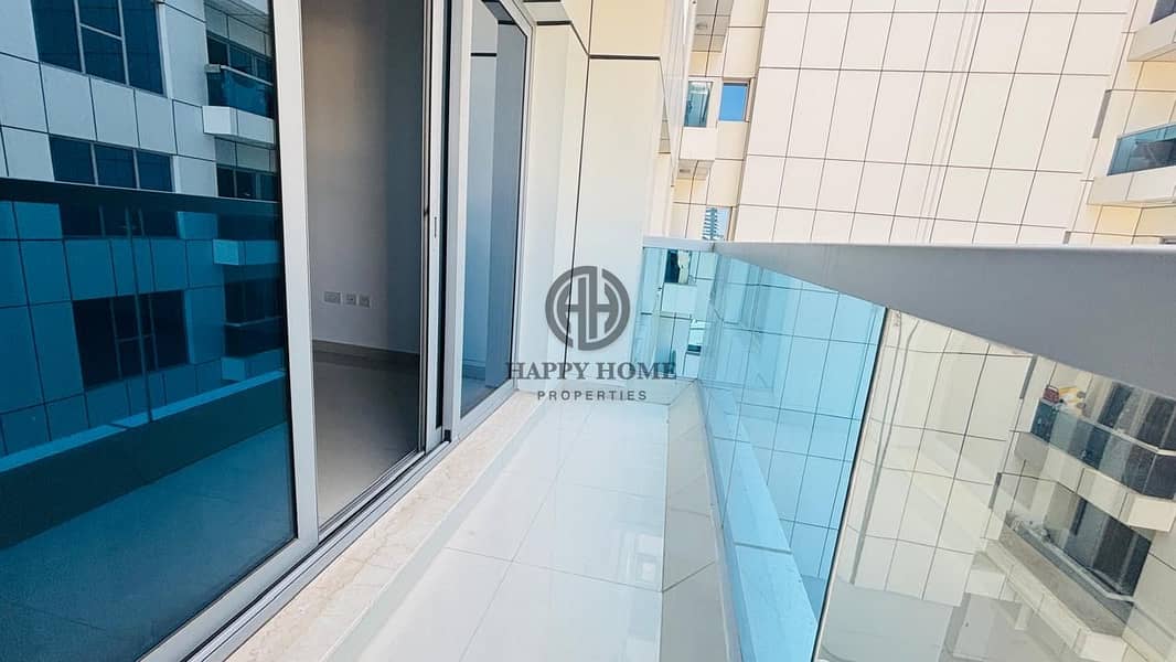 7 Balcony. jpg