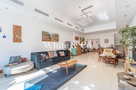 3 Bedroom Apartment for Sale in Palm Jumeirah, Dubai - Private Entry | Triplex | Private Garage