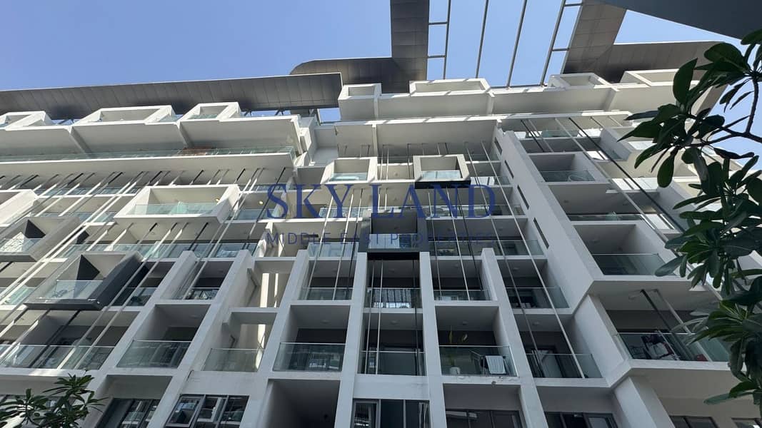 Unfurnished | Studio with Balcony | Central & Accessible Unfurnished | Studio with Balcony | Central & Accessible