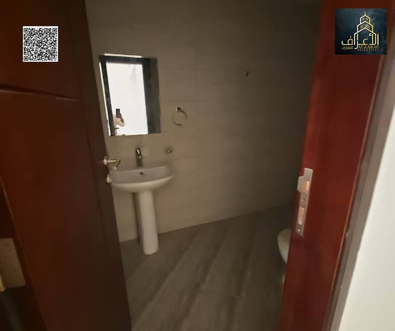 4 4. png