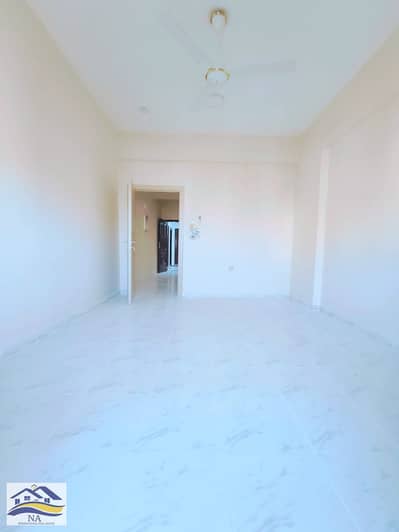 2 Schlafzimmer Wohnung zum Miete in Abu Shagara, Sharjah - 1001010021. jpg