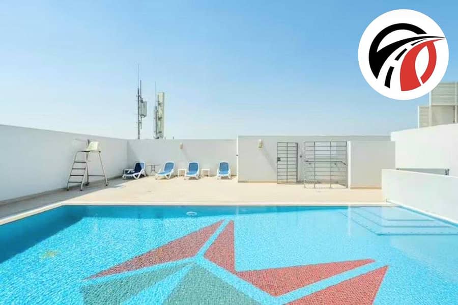 10 Rooftop Pool in Modelux Tower 1. jpg