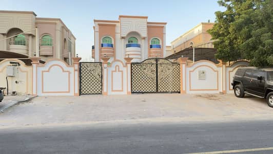 4 habitaciones Villa para en Venta en Al Rawda, Ajman - WhatsApp Image 2026-05-06 at 14.10. 29 (1). jpeg 4 habitaciones Villa para en Venta en Al Rawda, Ajman - WhatsApp Image 2026-05-06 at 14.10. 29 (1). jpeg