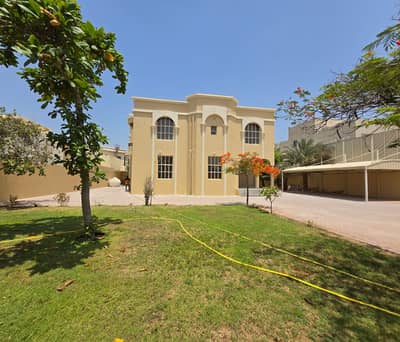 Villa de 5 chambres à à louer à Al Jurf, Ajman - WhatsApp Image 2025-12-21 at 2.46. 47 PM (1). jpeg Villa de 5 chambres à à louer à Al Jurf, Ajman - WhatsApp Image 2025-12-21 at 2.46. 47 PM (1). jpeg