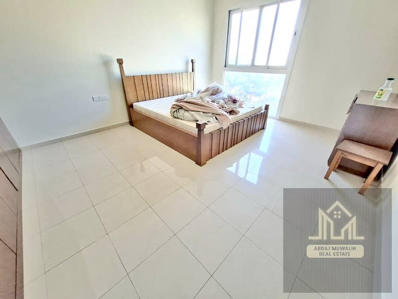 15 8c240031-53f4-456c-b6d0-5b0281cb4f6a. jpg