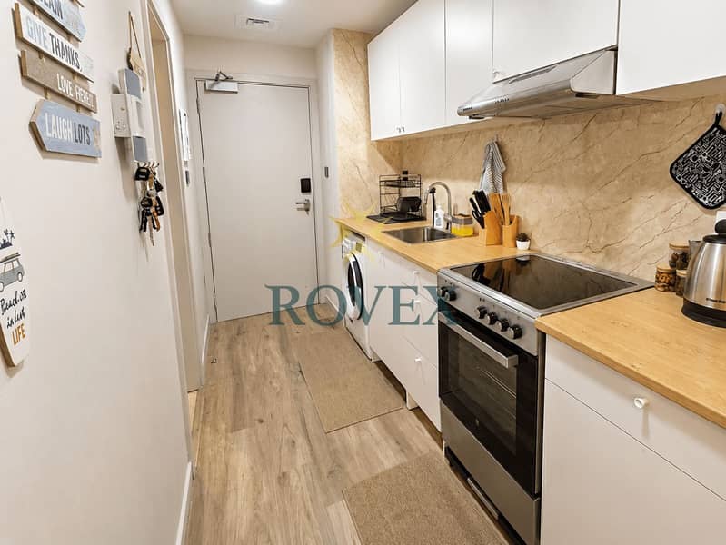Vacant Furnished Studio | High Floor | GoldCrest Executive